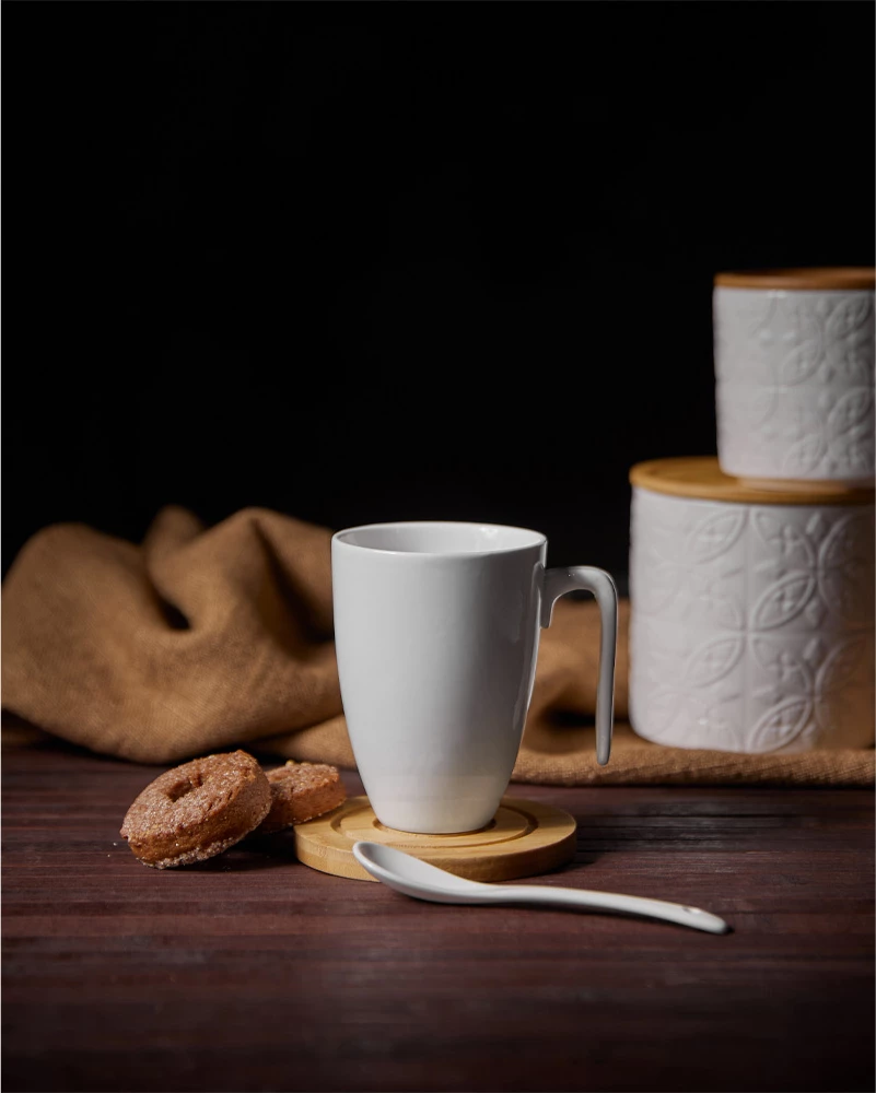 Set filxhanësh Curve 2 copë, porcelan i bardhë, bambu natyrale, 22x22x8cm