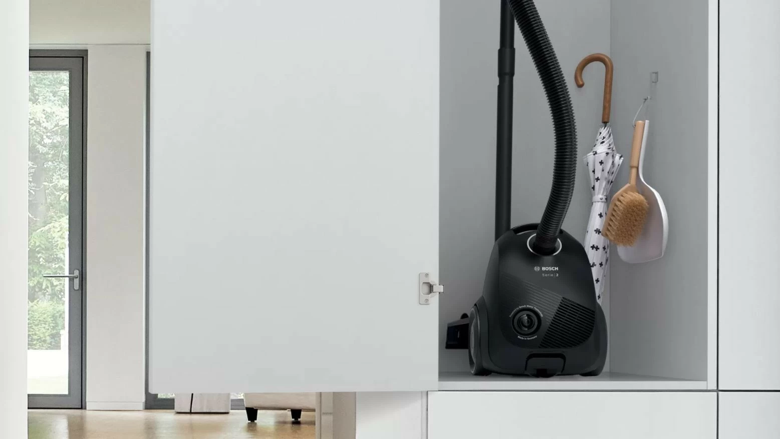 Fshesë me korrent Bosch BGBS2LB1, me qese, 3.5L, e zezë