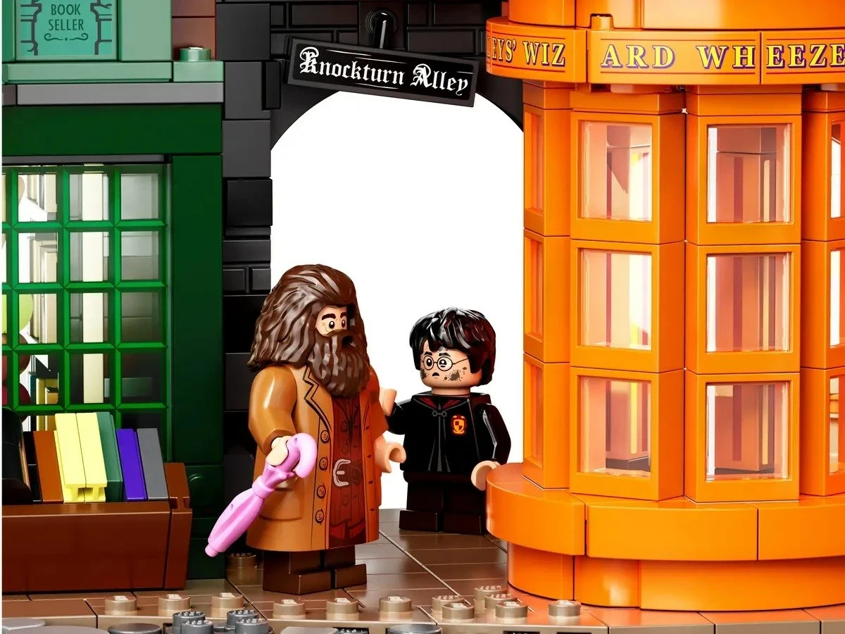 Set LEGO Harry Potter 75978 Diagon Alley, 5544 pjesë