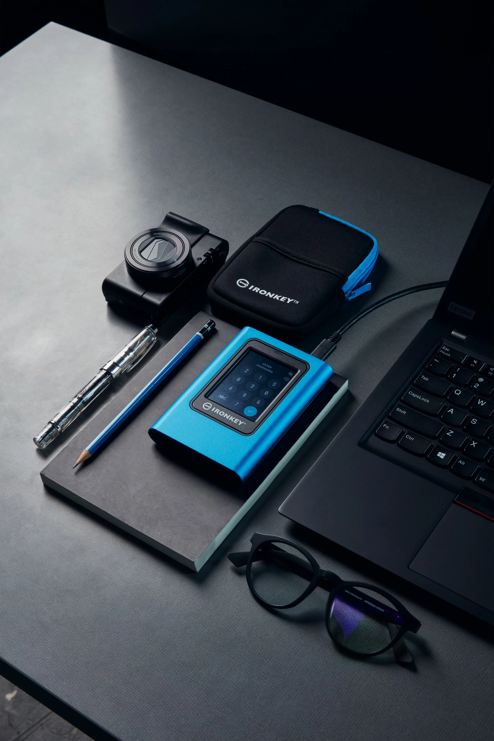 SSD i jashtëm Kingston IronKey Vault Privacy 80, 1.92 TB, USB Type-C, Blu