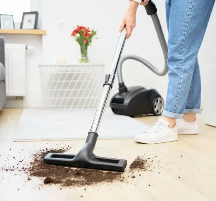 Fshesë me korrent me qese MPM MOD-54, 850W, e zezë