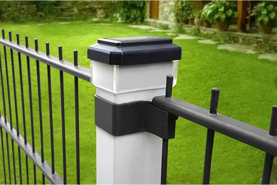 Llambë solare për shtyllë gardhi GreenBlue GB128 me sensor errësire, e zezë