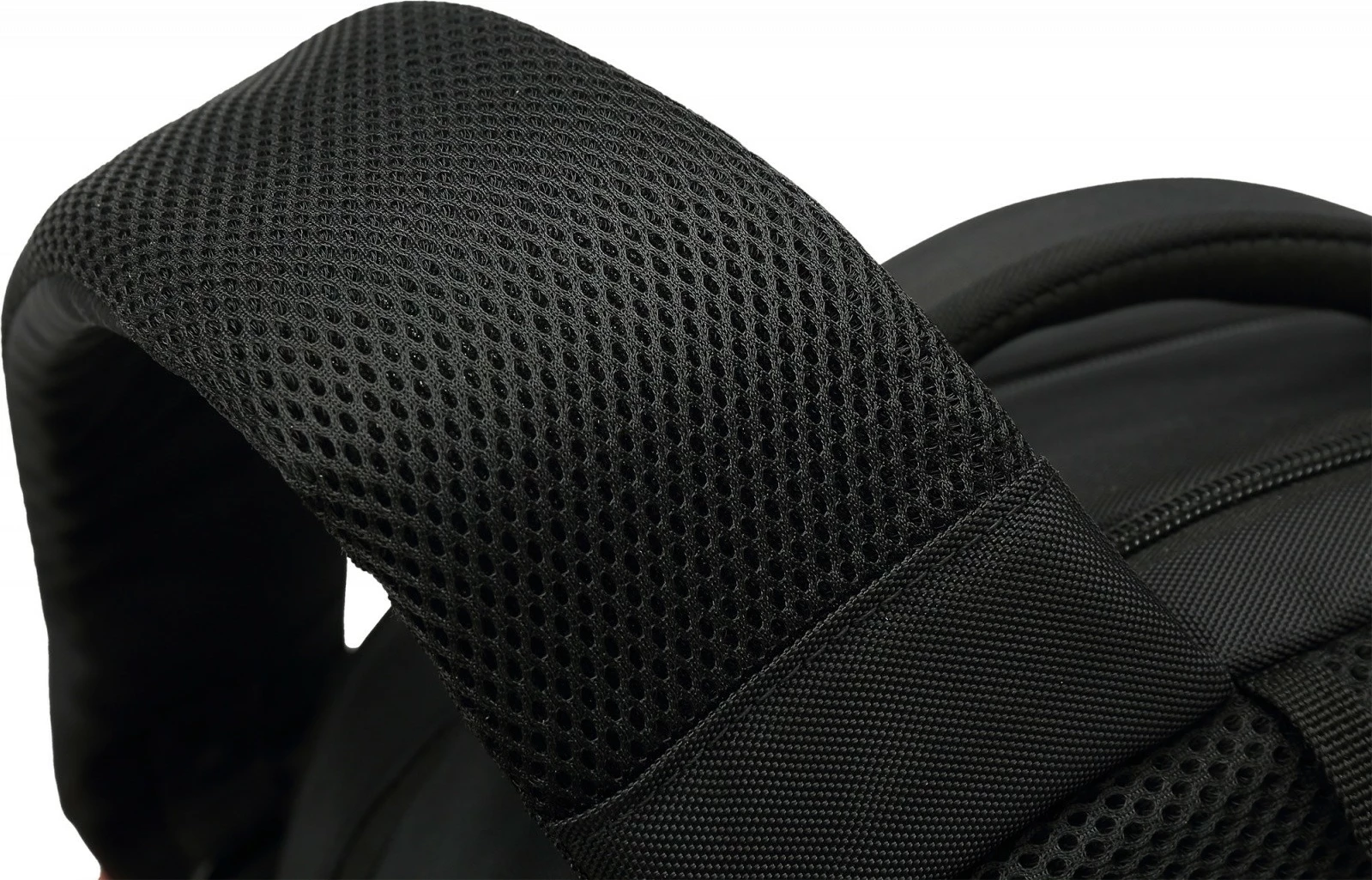 Çantë shpine për laptop YENKEE YBB 1502 FLASHPACKER, 15.6", e zezë