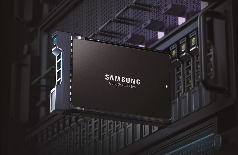 SSD Samsung MZ-QL296000, 960 GB, 2.5", PCI Express 4.0, V-NAND TLC