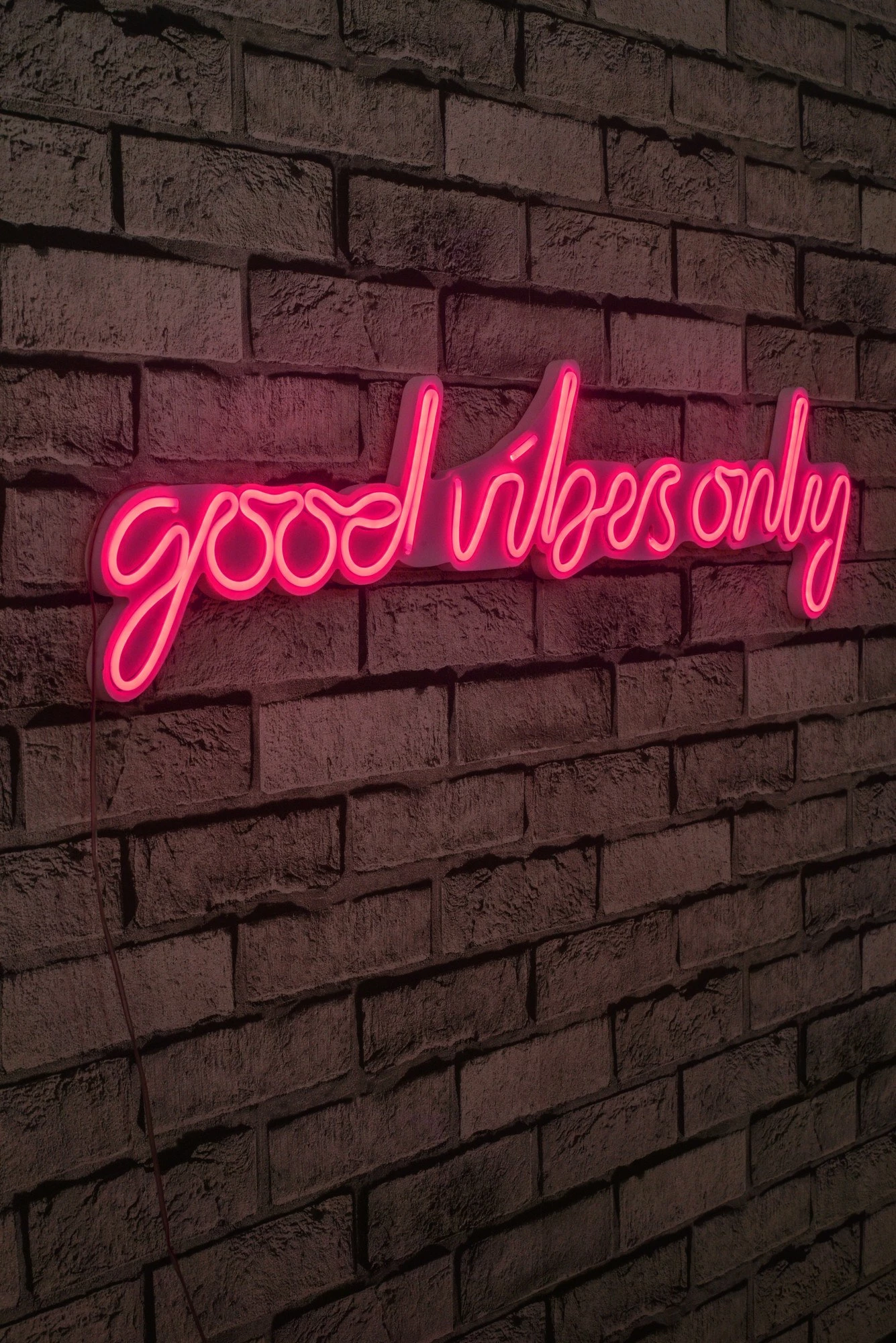 Dekor dritash LED plastike, 'Good Vibes Only', rozë