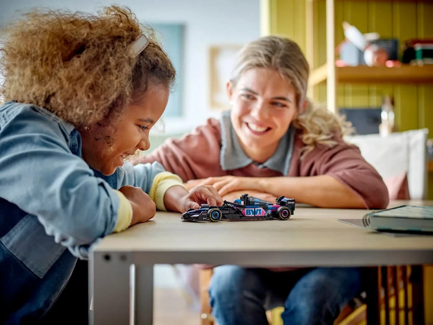 Set LEGO Speed Champions BWT Alpine F1 Team A524, 258 pjesë, me minifigurë, për fëmijë 10+