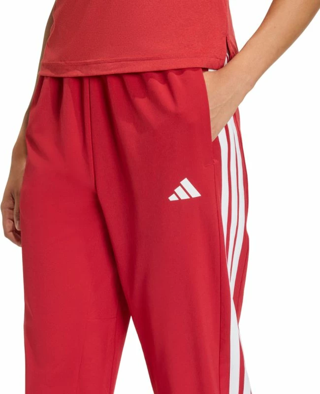 Pantallona sportive femra adidas Train Essentials 3-Stripes Woven KF8554, të kuqe [Madhësia: S]