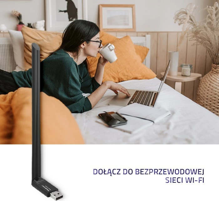 Adapter Wi-Fi USB Qoltec 57001 me antenë të jashtme, i zi