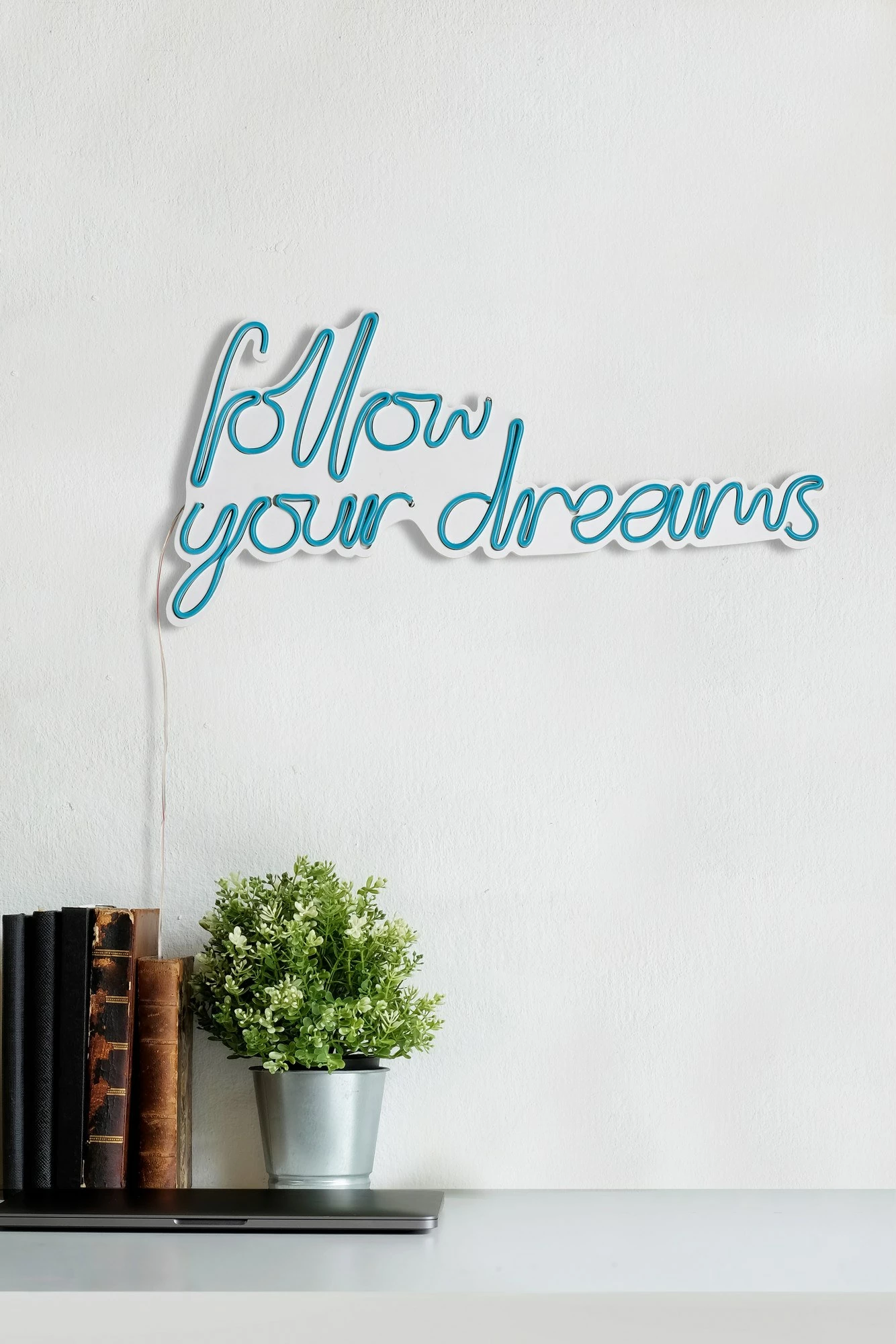 Dekor ndriçues plastik LED, 'Follow Your Dreams', ngjyrë e kaltër