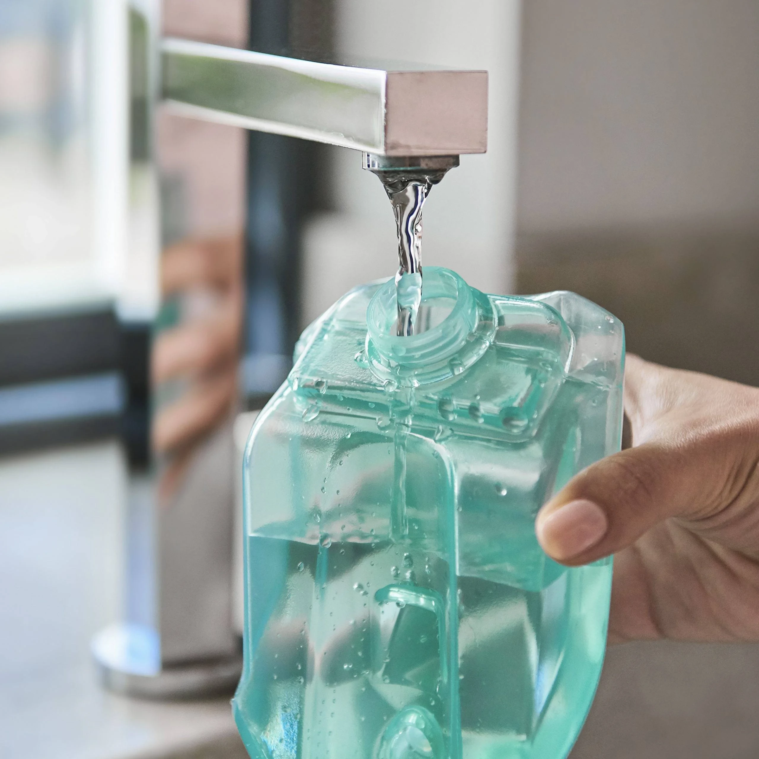 Pastruese me avull, Shark, S1000EU, 1050 W, depozitë 0.375 L, kabllo 5.5 m, e bardhë/mentë