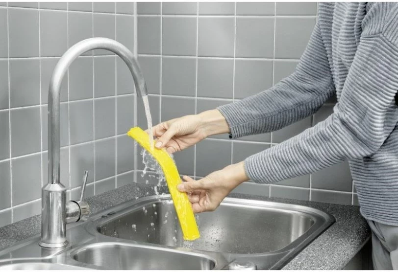 Pastrues elektrik për dritare Kärcher WV 4-4 PLUS, 0.15 L, Zi, Bardhë, Verdhë