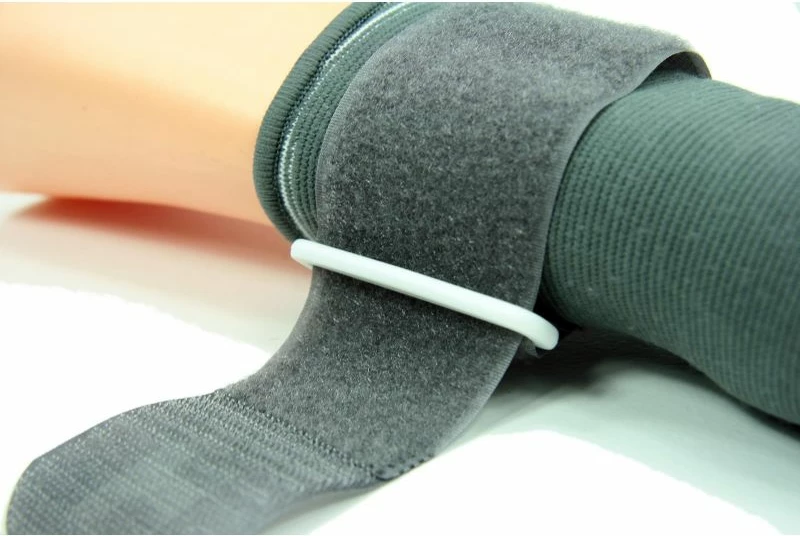 Mansetë për dorë Body Sculpture për meshkuj dhe femra, ngjyrë gri/argjendi