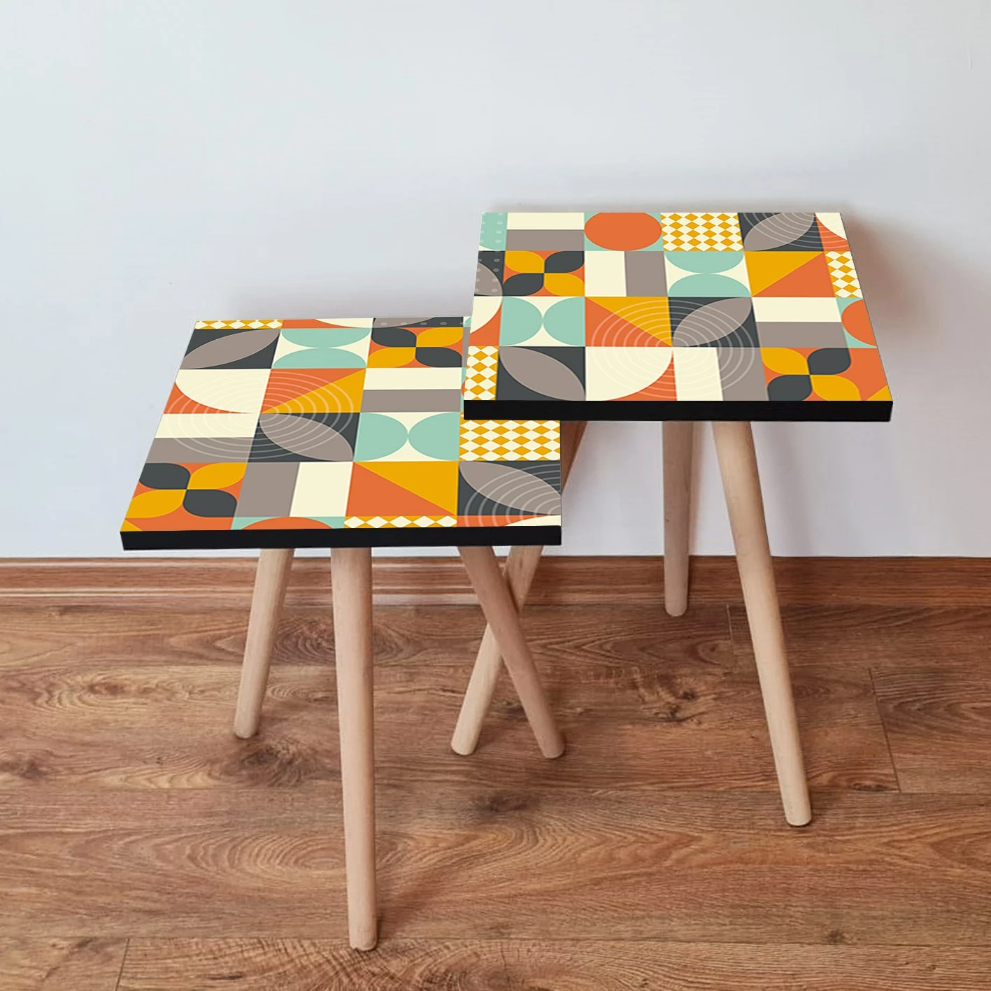 Tavolina të vendosshme, shumëngjyrëshe, 2 copë, Skye Decor, 2Shp322