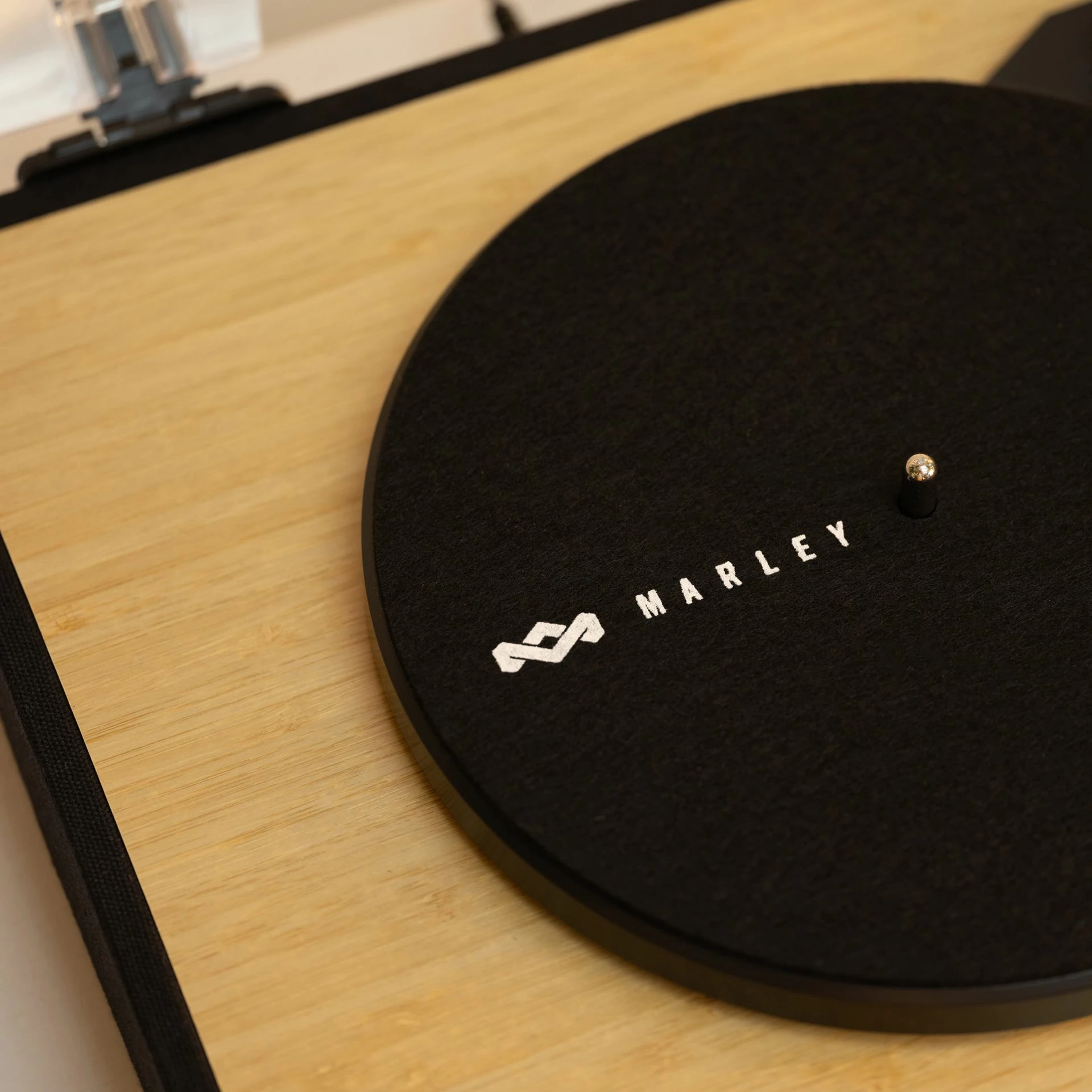 Gramafon House of Marley Revolution BT me Bluetooth, bambu, i zi