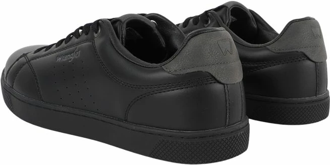 Atlete për meshkuj Wrangler, të zeza