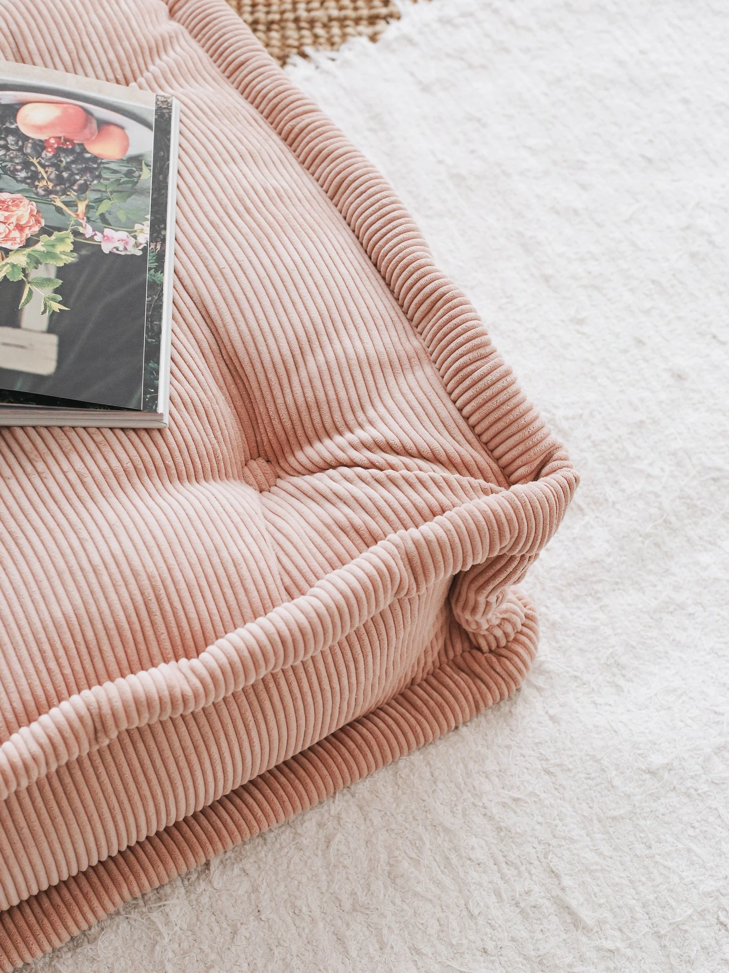 Jastëk kadifeje Atelier del Sofa, rozë biskuvi, 55x55x16cm