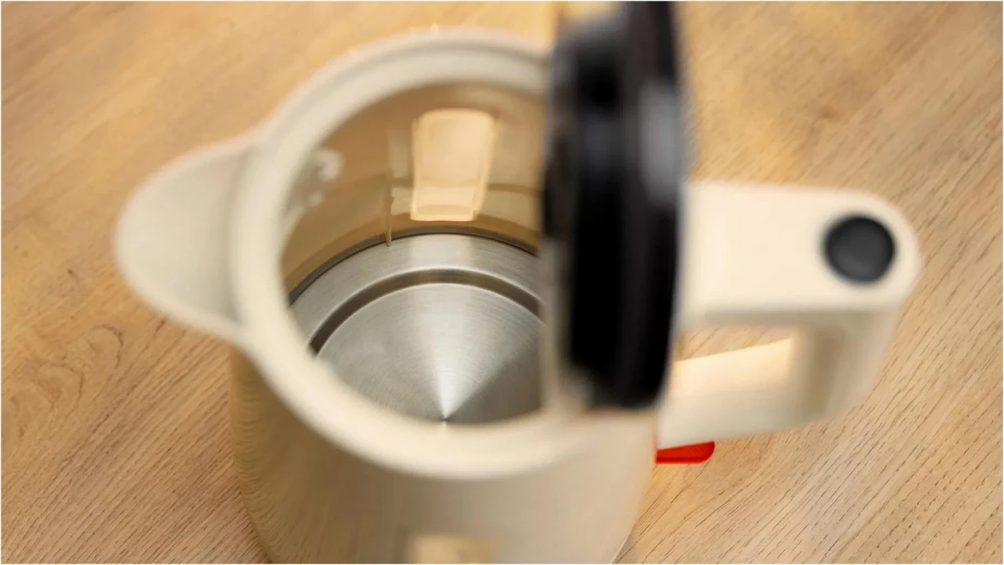 Çajnik Bosch TWK1M127, 1.7 litra, bezh