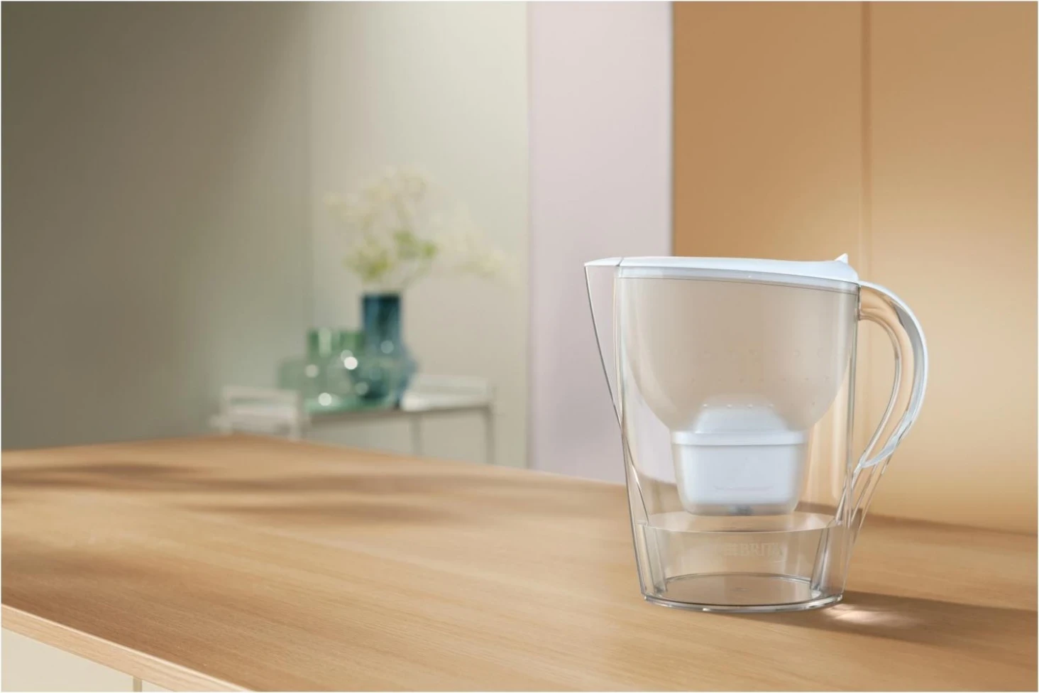 Kana për filtrimin e ujit Brita Marella XL, me 1 filtr MAXTRA PRO Pure Performance, e bardhë