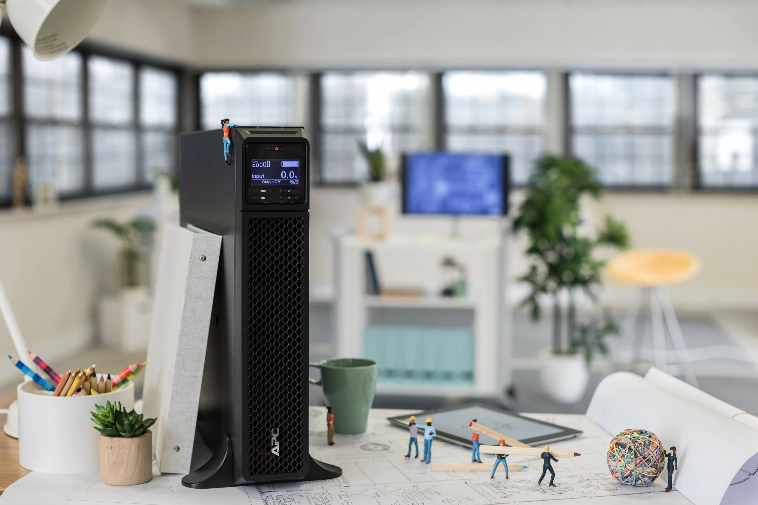 Smart-UPS APC 2200VA, Tower, 230V, 8x C13+2x C19, SmartSlot, Kohëzgjatje e zgjatur