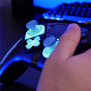 Set modulësh për kontrollues Thrustmaster ESWAP X LED Blue Crystal Pack, kompatibil me Xbox Series X|S/Xbox One/PC, 7 module + 2 kapakë mini-stiku, blu