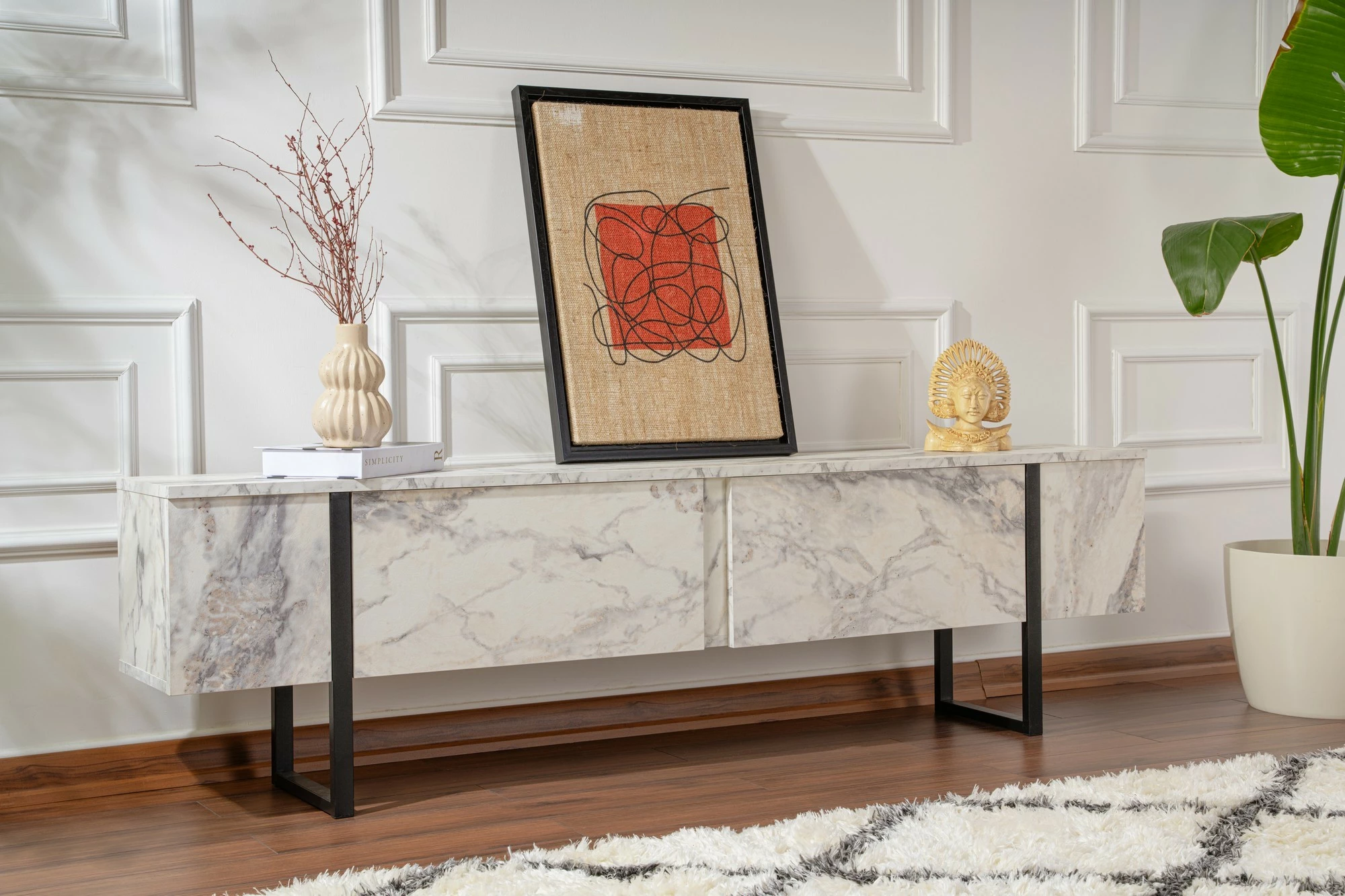 Komodë televizori Nordure, ngjyrë Freesia Marble, e zezë