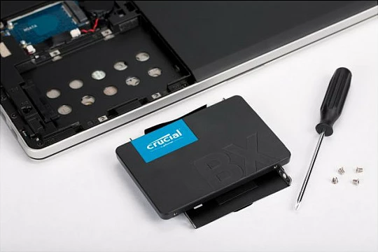 SSD Crucial BX500, 240 GB, 2.5", 540 MB/s, 6 Gbit/s, e zezë