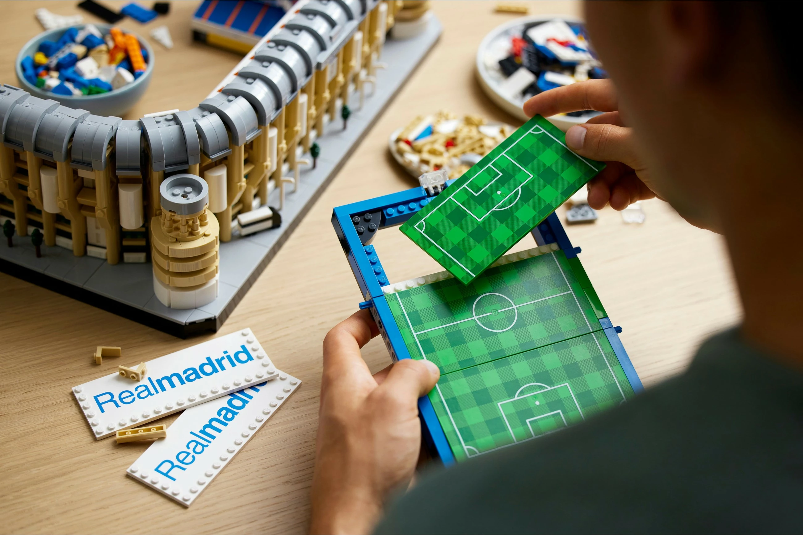 Set ndërtimi LEGO Creator Expert Real Madrid – Santiago Bernabéu Stadium, 5876 copë, plastikë