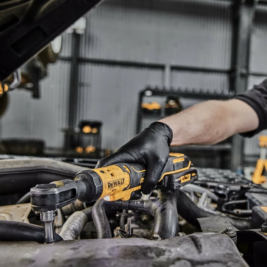 Çelës rachete me bateri DeWALT DCF512N 18V XR, 1/2\", 95Nm, brushless, verdhë/zi, BODY (pa bateri/karikues)