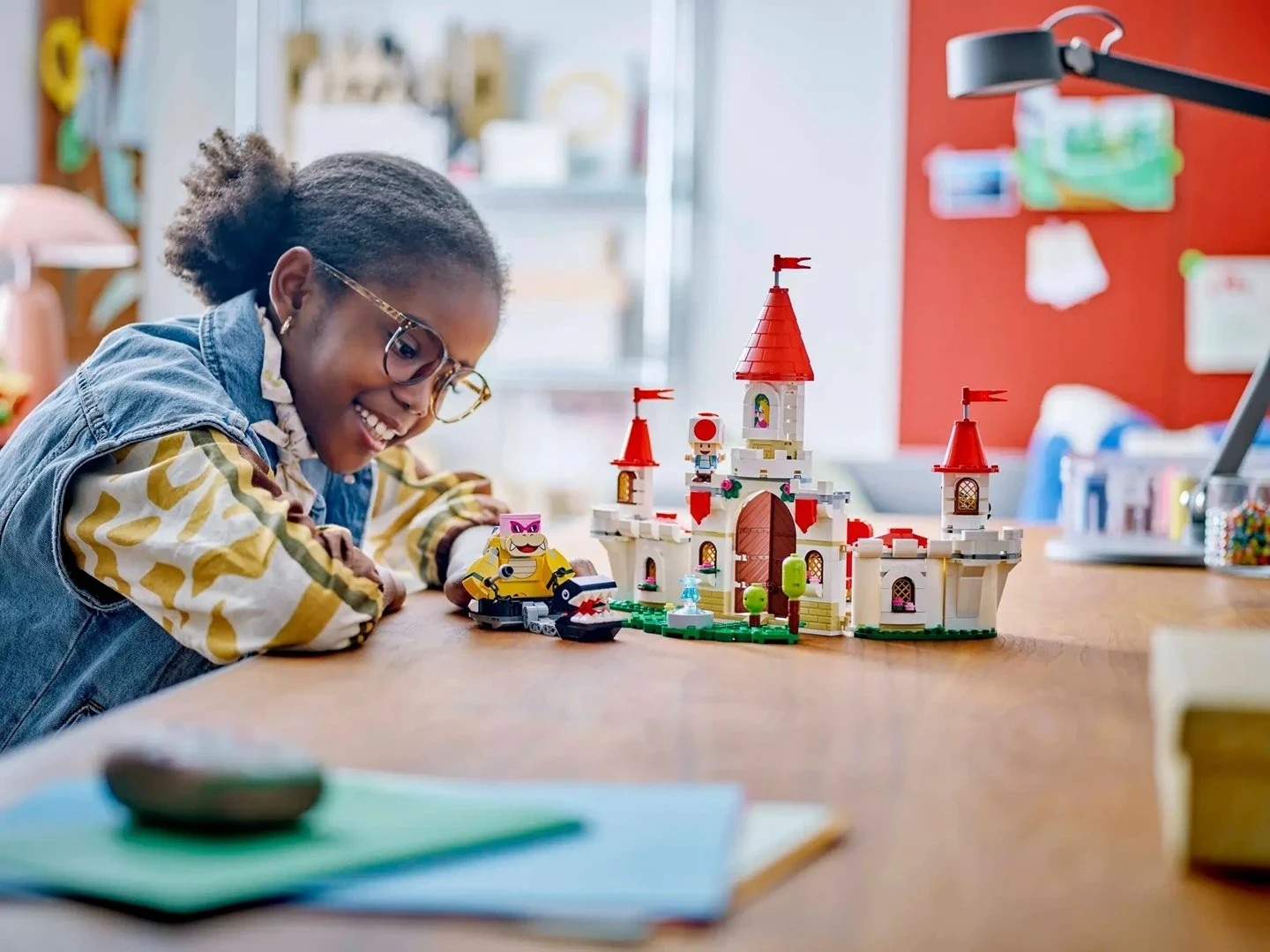 Set LEGO Super Mario 71435, Beteja me Roy në Kështjellën e Peach