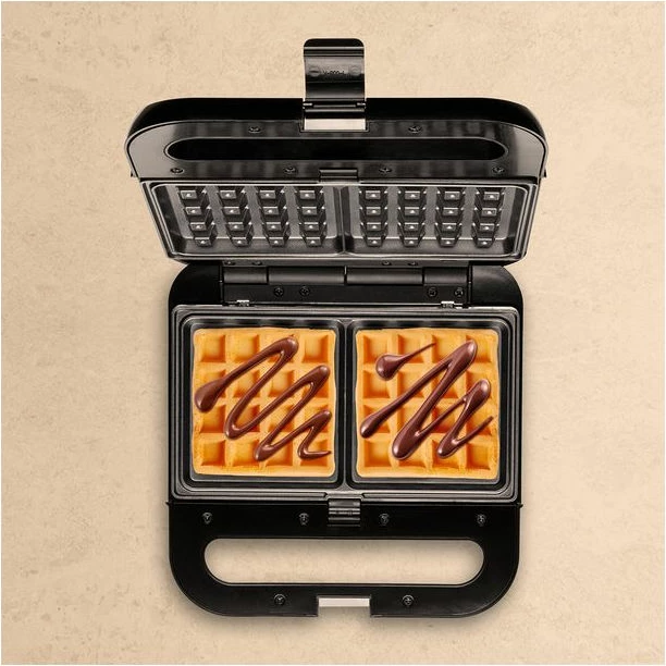Toster 3-në-1 UFESA Robson 71408012, 850 W, pllaka të heqshme për sanduiça/waflla/grill, i zi