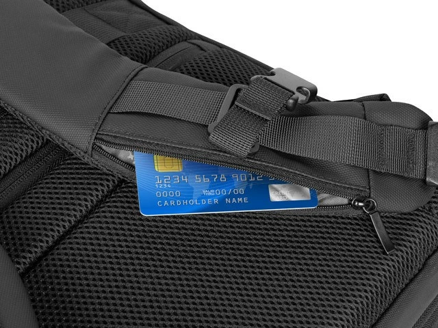 Shpinore Natec Camel Pro, 17.3 inç, 3 ndarje, e zezë