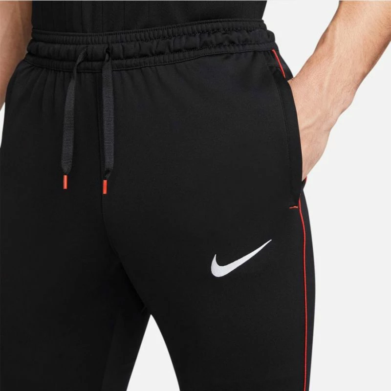 Pantallona sportive Nike për meshkuj, të zezë