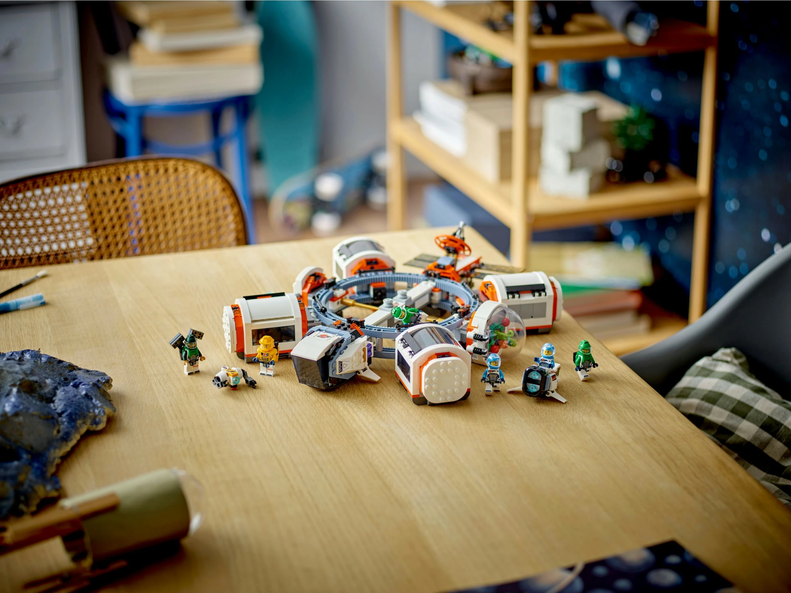 Set ndërtimi LEGO Modular Space Station 60433, 1097 pjesë, shumëngjyrësh