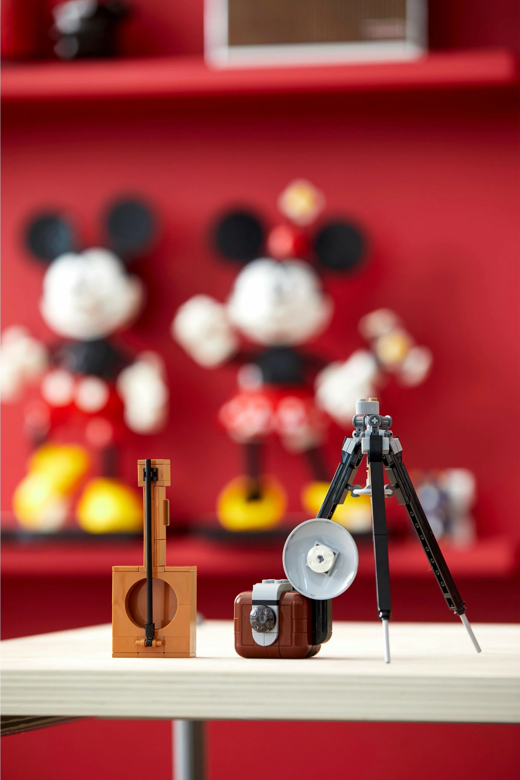 Set ndërtimi LEGO Classic Mickey Mouse & Minnie Mouse, 1739 pjesë, plastikë