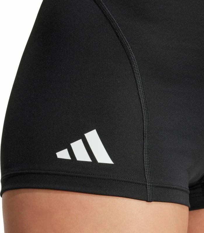 Shorce për femra adidas, të zeza [Madhësia: M]