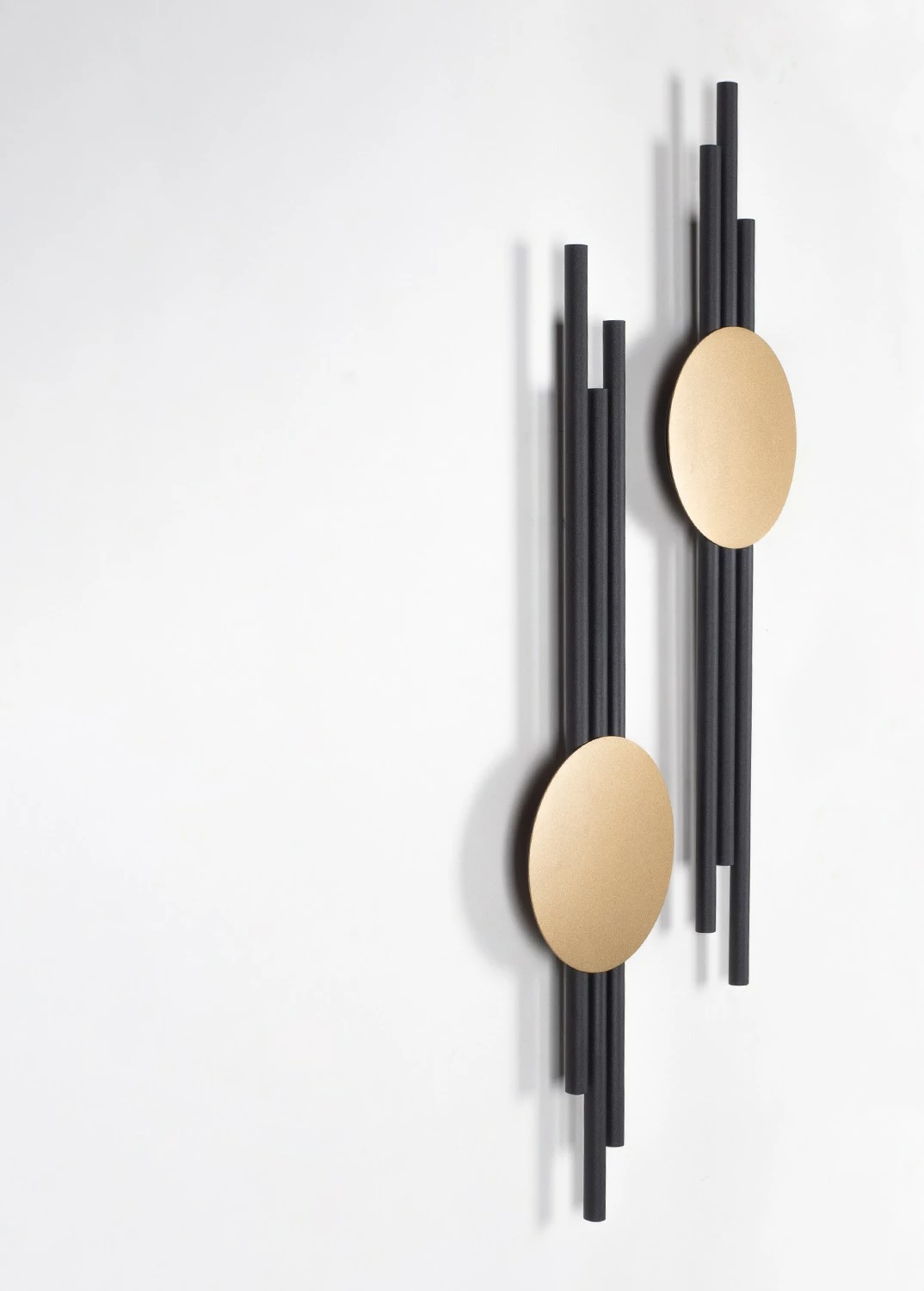 Aksesor dekorativ metalik për mur Wallity, vija antike, set - APT799