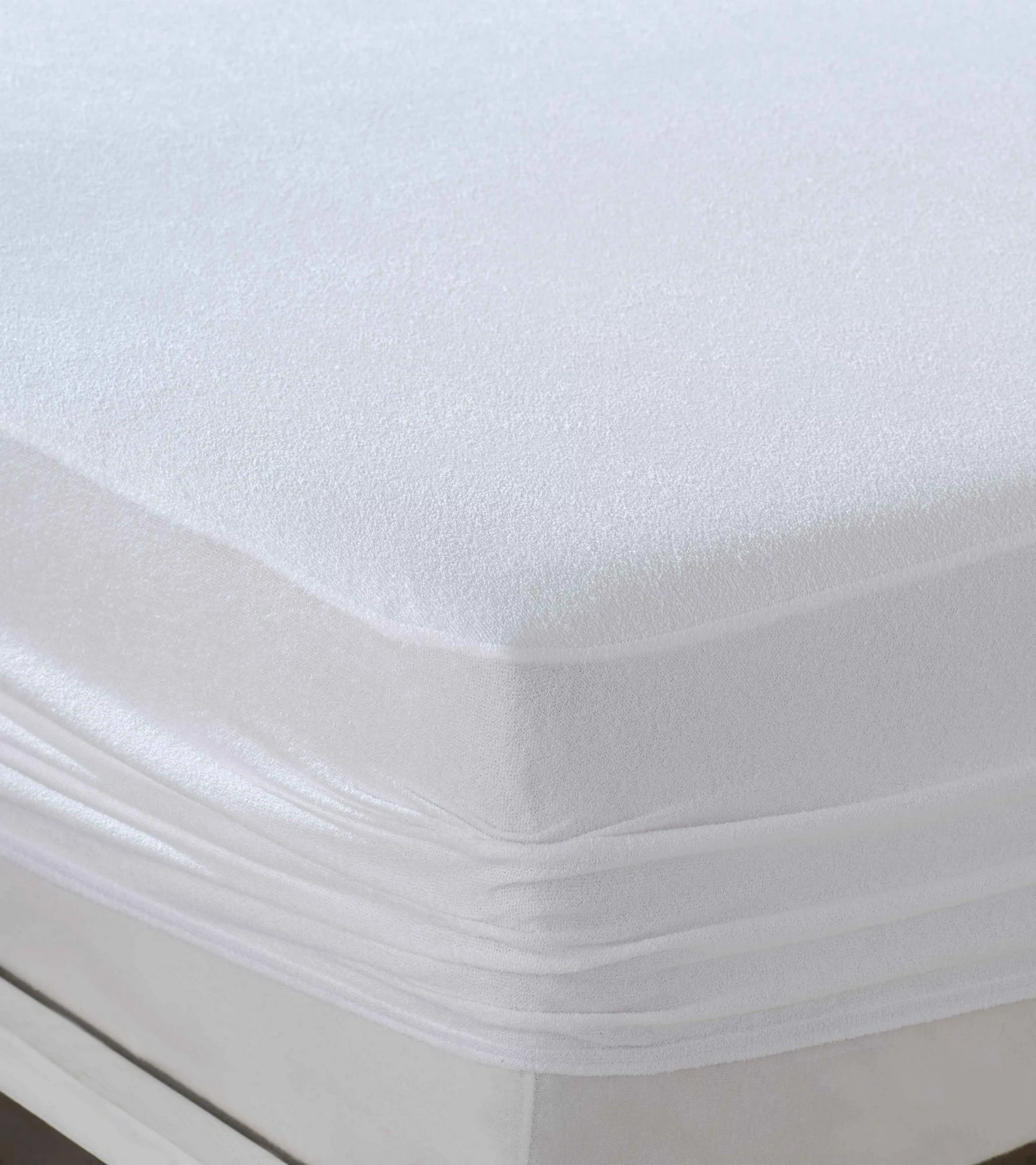Mbrojtës për shtrat tek, L'Essentiel Linge de Maison, i bardhë, 60x120cm