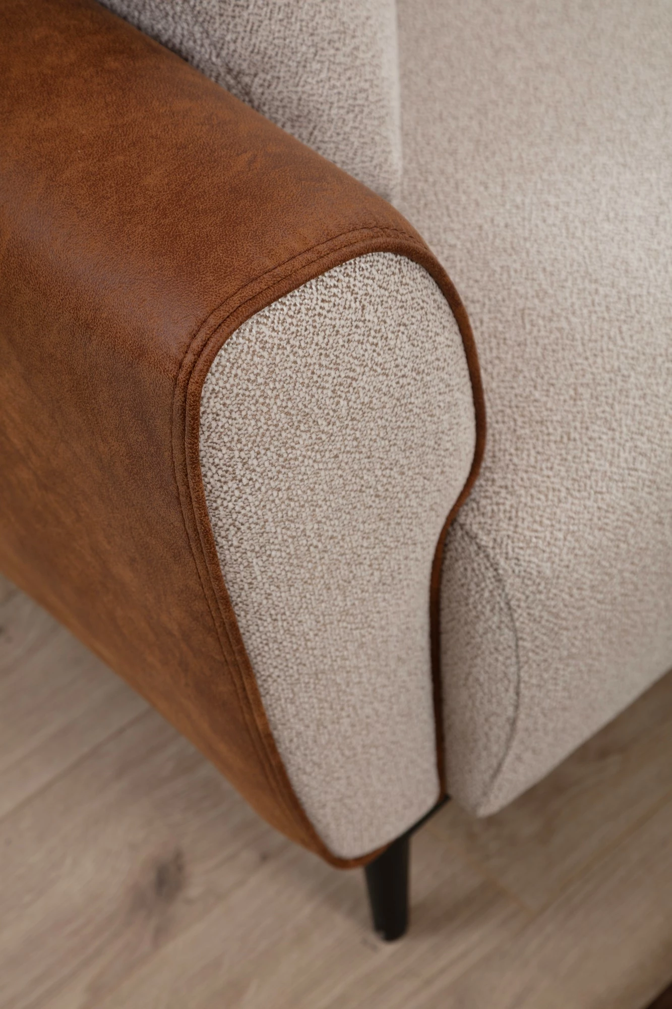 Karrige një vendëshe Atelier del Sofa, bezhë-kanelë