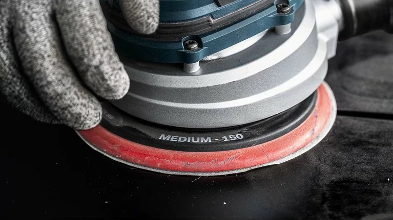 Pad mbështetës Bosch EXPERT Multiloch 150mm, mesatar, i zi/kuq