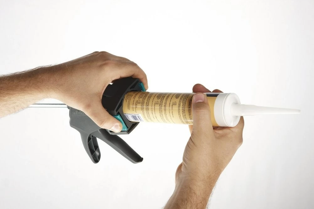 Pistoletë mekanike Wolfcraft 1 MG 300, e zezë