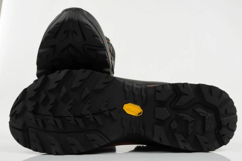 Atlete trekking për meshkuj Aku, të zeza-portokalli