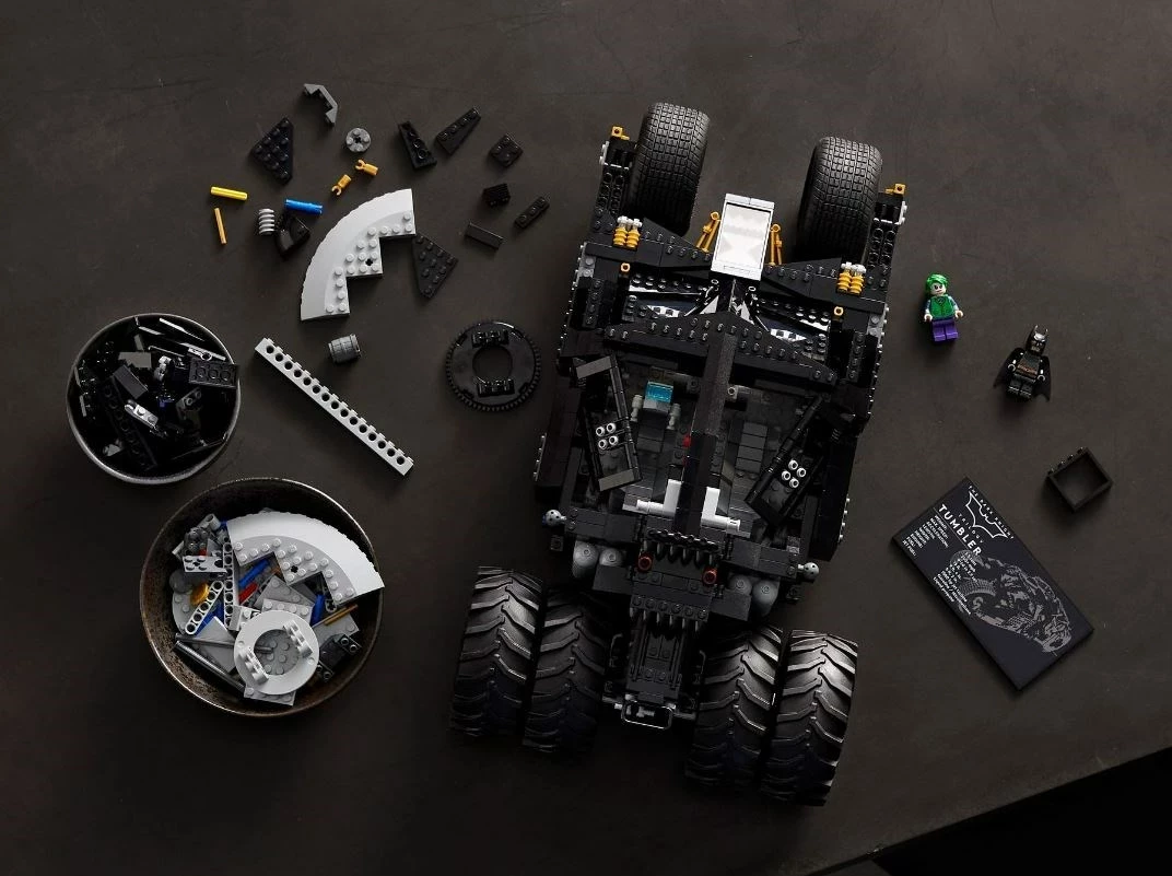 Set LEGO Super Heroes 76240 Batmobile Tumbler