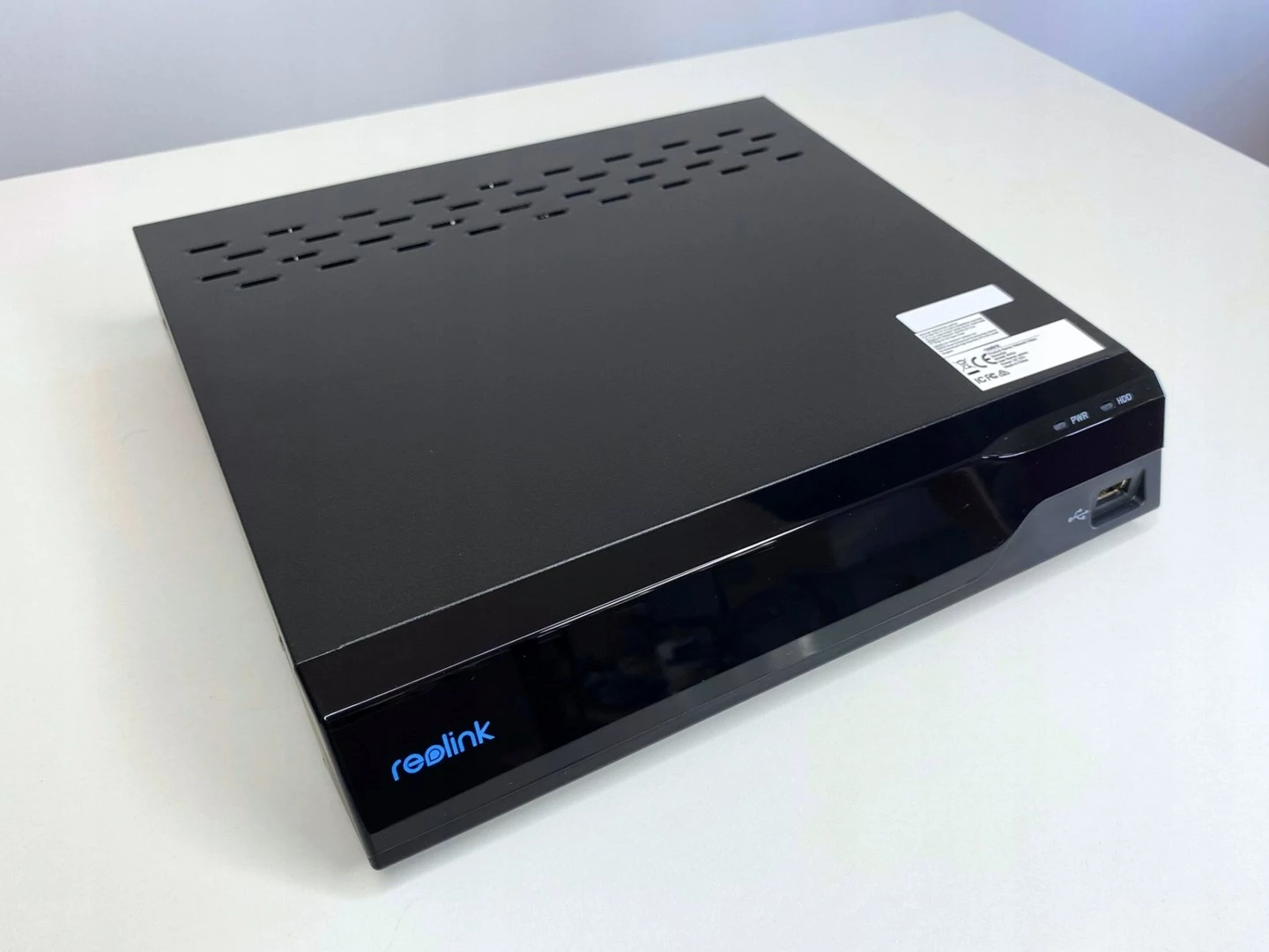 Regjistrues video Reolink NVS4, 4 kanale, 6 TB, i zi