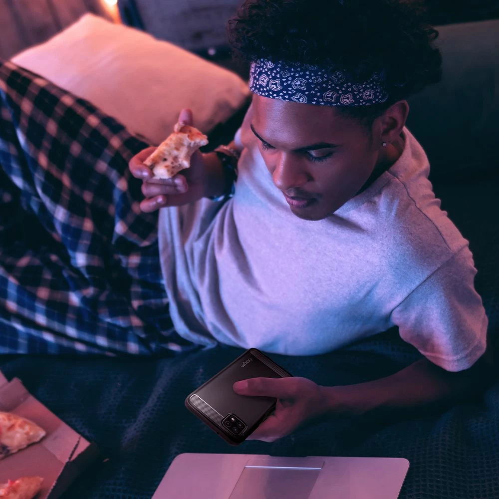 Mbështjellës Spigen Rugged Armor për Samsung Galaxy S21 FE, Matte Black