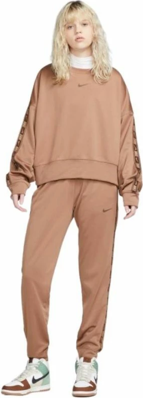 Trenerka për femra Nike, të kafta