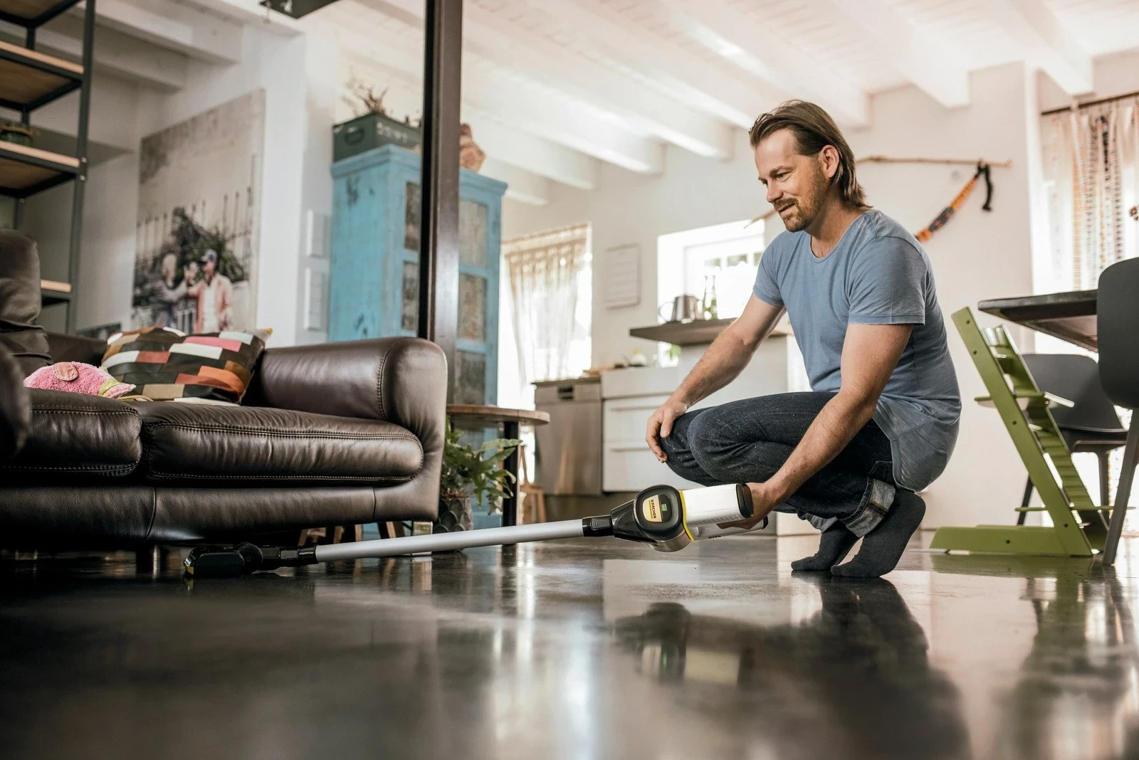 Fshesë pa kabllo KARCHER VC 6 Cordless ourFamily Duo, e bardhë