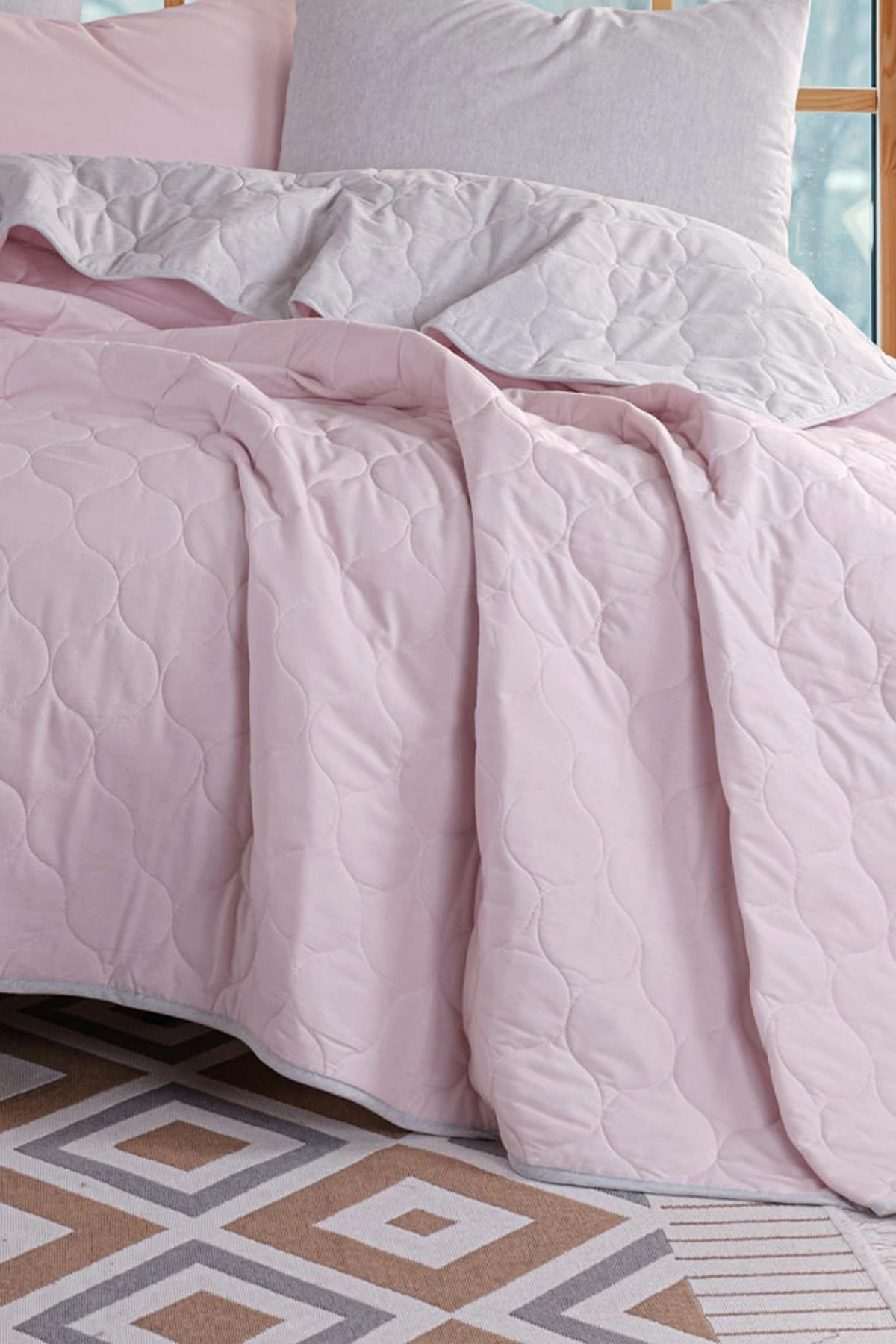 Jorgan i vetëm, ngjyrë pluhur dhe gri, L'essentiel