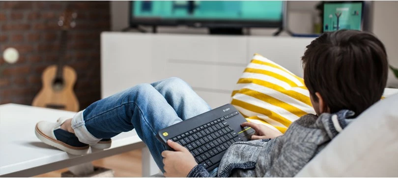 Tastierë wireless Logitech K400 Plus, RF Wireless, QWERTZ, e zezë