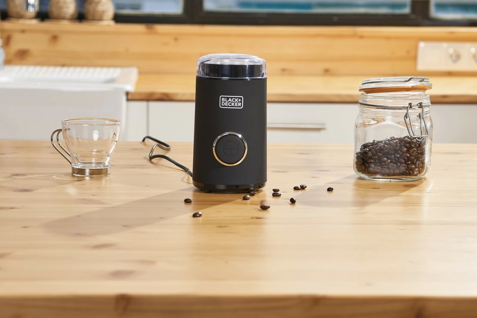 Bluarëse kafeje BLACK+DECKER BXCG150E, 150W, e zezë