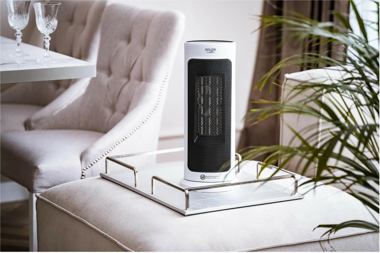 Ngrohës me ventilator Adler AD 7738, 2000W, plastikë, bardhë-zi